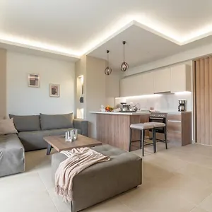 https://christinas-cozy-appartment-near-the-airport.rethymnohotels.net